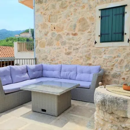 Natura Villa Pitve