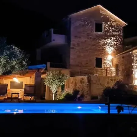 Natura Villa Pitve
